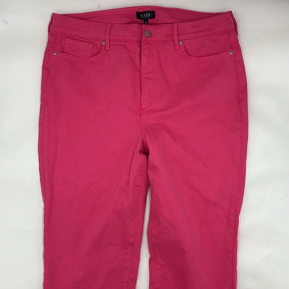 NYDJ Marilyn Straight Lift Crop Xtuck Jean in Pink Peony - Picture 2 of 7